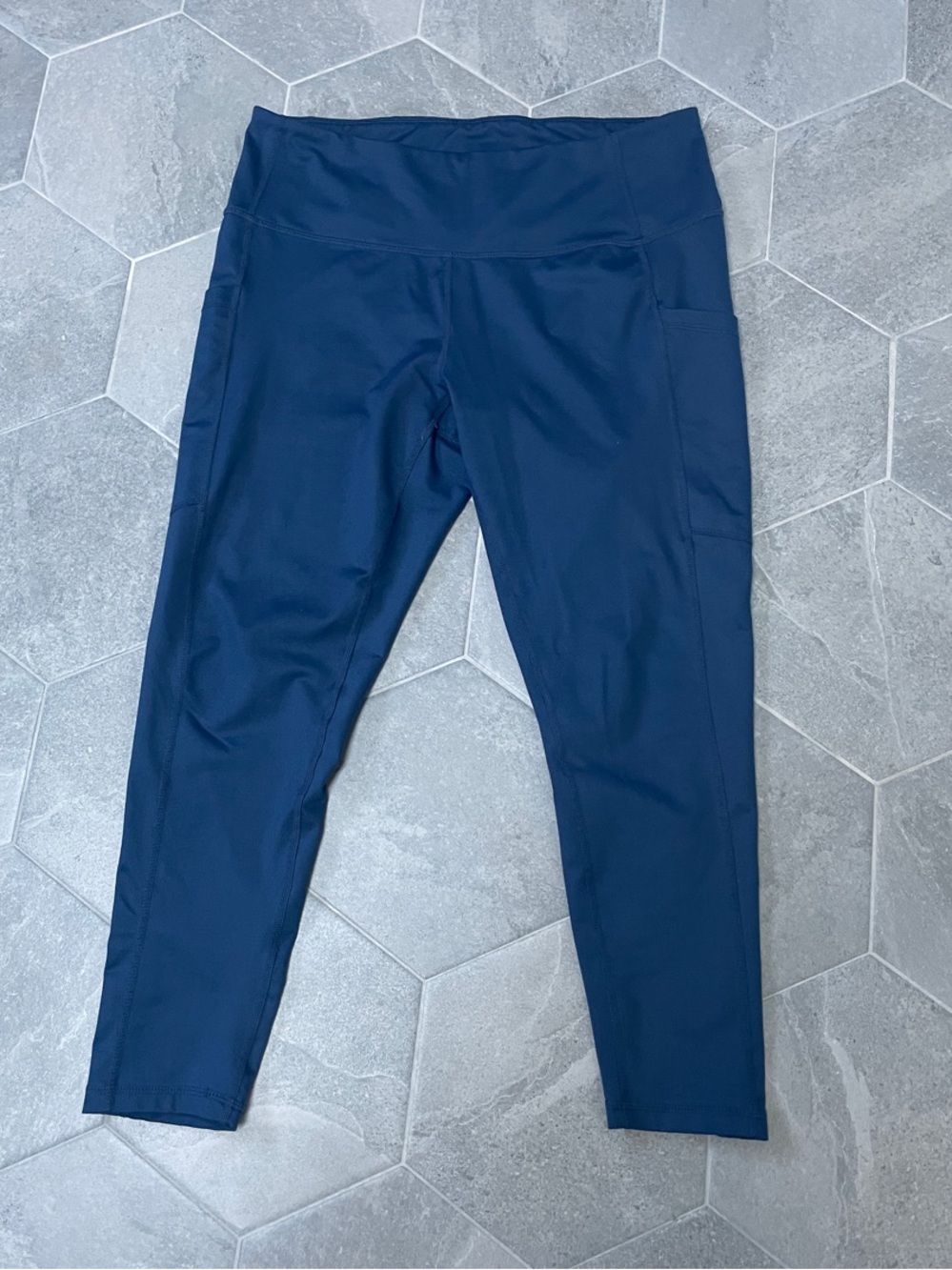 Zella High-Waisted Performance Crop Leggings – Teal Navy – Side Pockets